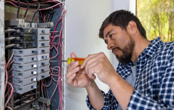 Best Licensed Electrician  in West Glendive, MT